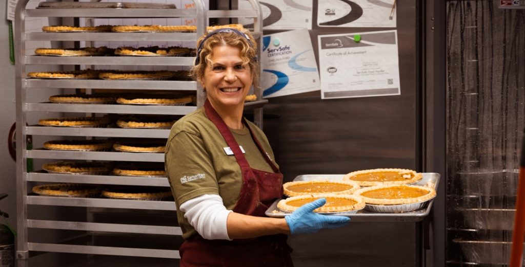 [Press Release] Walmart Private Fleet Sponsors Samaritan's Thanksgiving Community Meal
